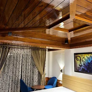 Calm Paradise India